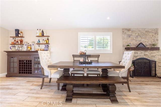 Saugus, CA 91350,27573 Santa Clarita Road