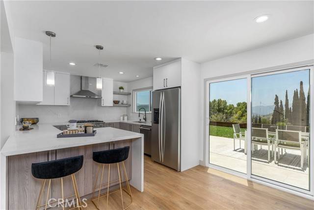 Calabasas, CA 91302,26050 Farmfield Road