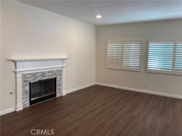 Saugus, CA 91390,28769 Magnolia Way
