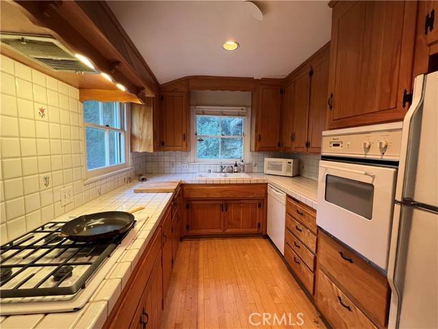 Sherman Oaks, CA 91403,14807 Round Valley Drive