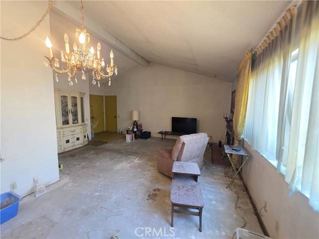 Simi Valley, CA 93063,2108 Ardenwood Avenue