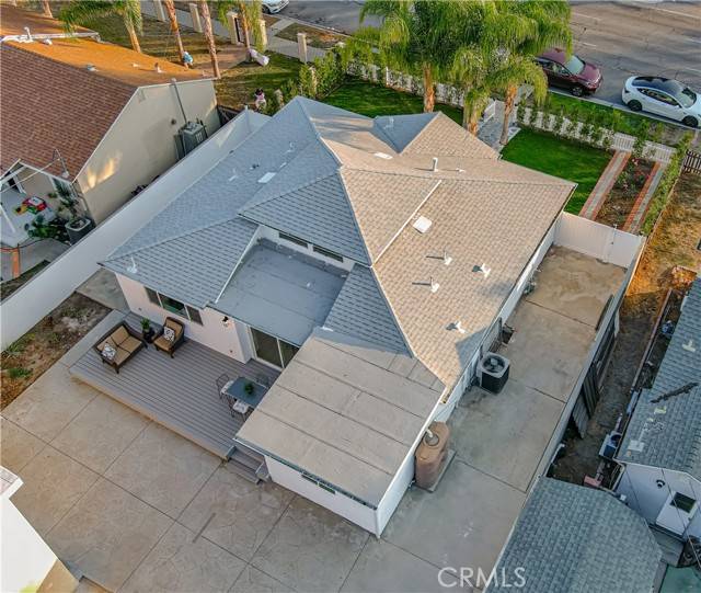 Woodland Hills, CA 91303,22133 Victory Boulevard