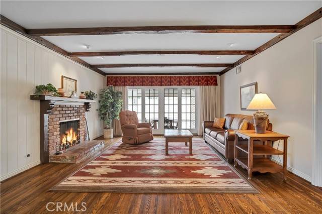 Woodland Hills, CA 91367,22716 Miranda Street