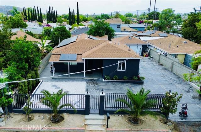 Sun Valley, CA 91352,11068 Penrose
