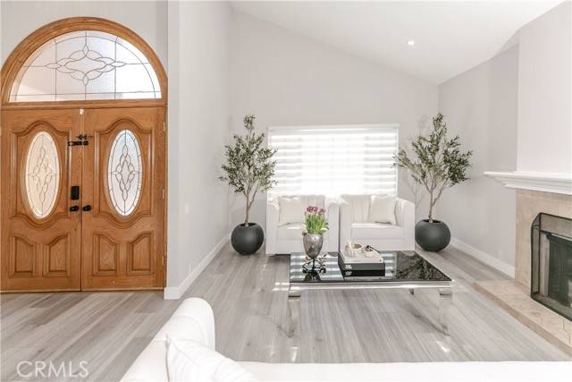 Chatsworth, CA 91311,10670 Deering Avenue