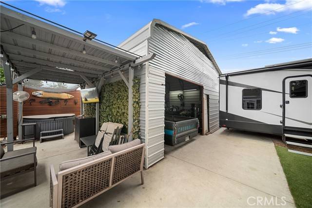 West Hills, CA 91304,22353 Roscoe Boulevard