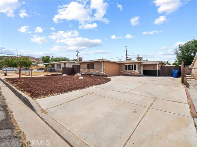 Palmdale, CA 93551,38809 Juniper Tree Road
