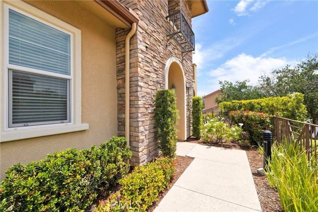 Valencia, CA 91354,28426 Herrera Street