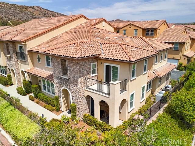 Valencia, CA 91354,28426 Herrera Street