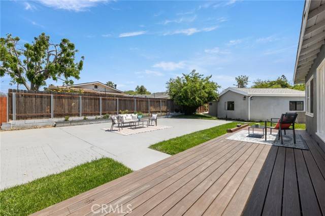Granada Hills, CA 91344,11012 Montgomery Avenue