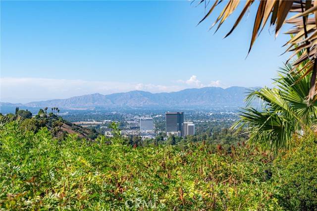 Sherman Oaks, CA 91403,15355 Stonewood Terrace