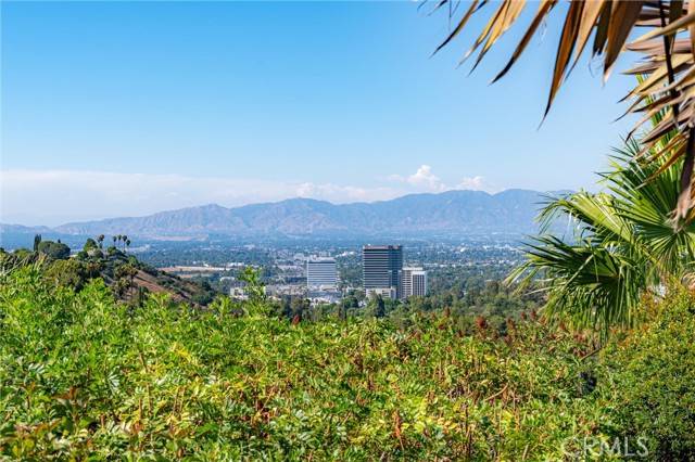 Sherman Oaks, CA 91403,15355 Stonewood Terrace