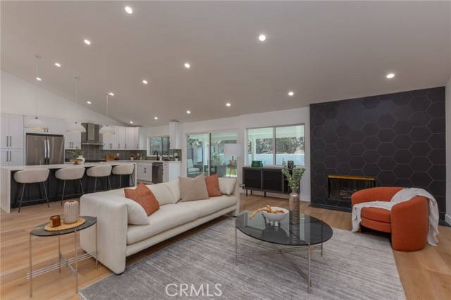 Newbury Park, CA 91320,876 Ballina Court