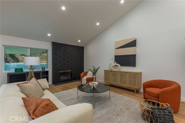 Newbury Park, CA 91320,876 Ballina Court