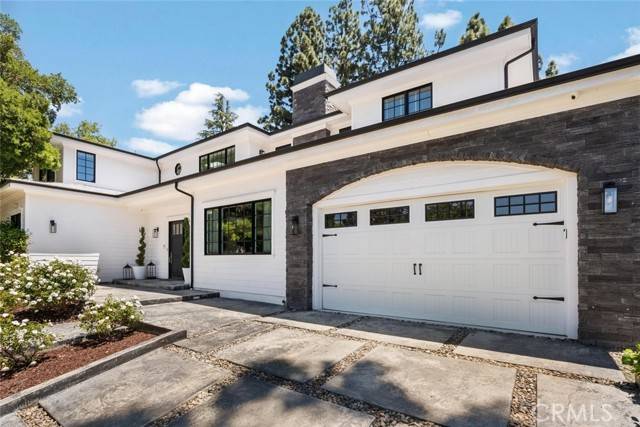 Sherman Oaks, CA 91403,3914 Woodfield Drive