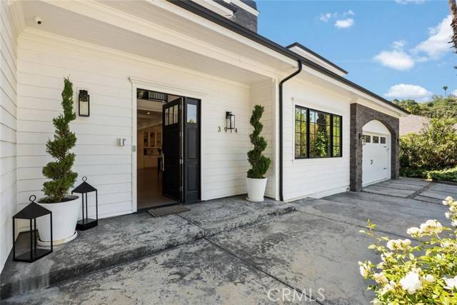Sherman Oaks, CA 91403,3914 Woodfield Drive