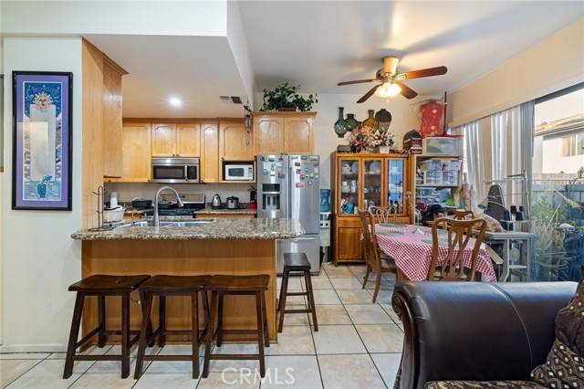 Panorama City, CA 91402,14520 Plummer St. #21