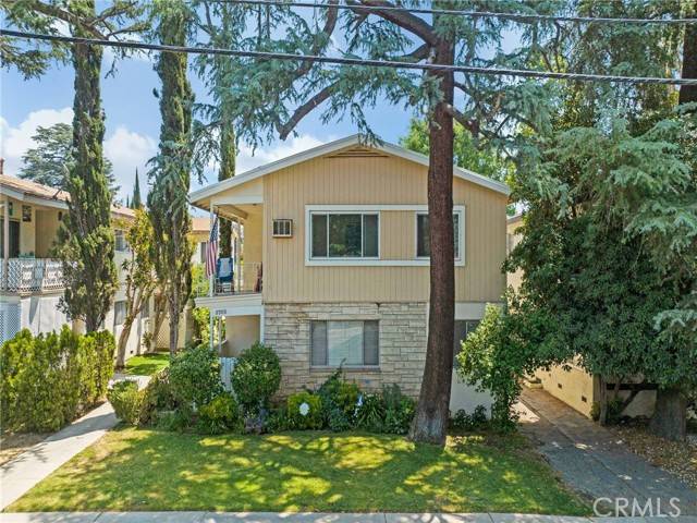 Van Nuys, CA 91401,5742 Hazeltine Avenue