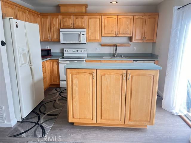 Oxnard, CA 93035,3751 Ketch Avenue #D
