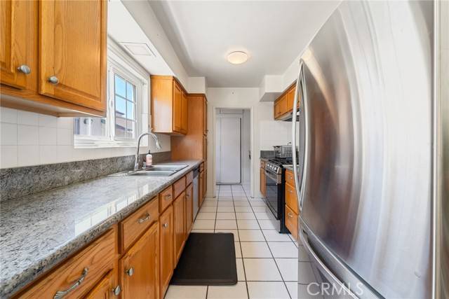 North Hollywood, CA 91605,7426 Lemp Avenue