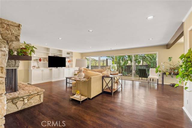 Sherman Oaks, CA 91403,3517 Scadlock Lane