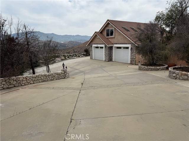Acton, CA 93510,33710 Santiago Road