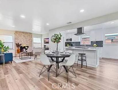 Van Nuys, CA 91406,7517 Louise Avenue