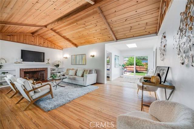 Valley Village, CA 91601,11653 Weddington Street