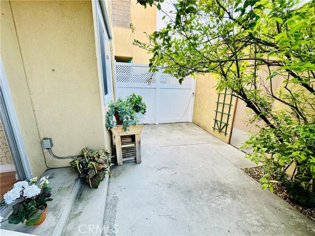 North Hollywood, CA 91606,6225 Coldwater Canyon Avenue #117
