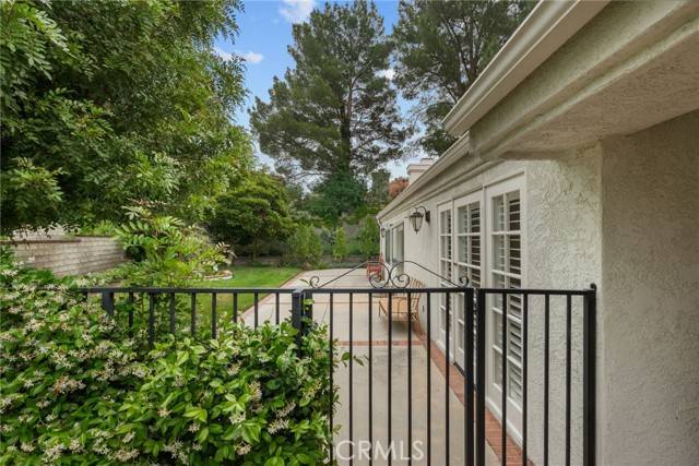 Valencia, CA 91355,26320 Ivrea Place
