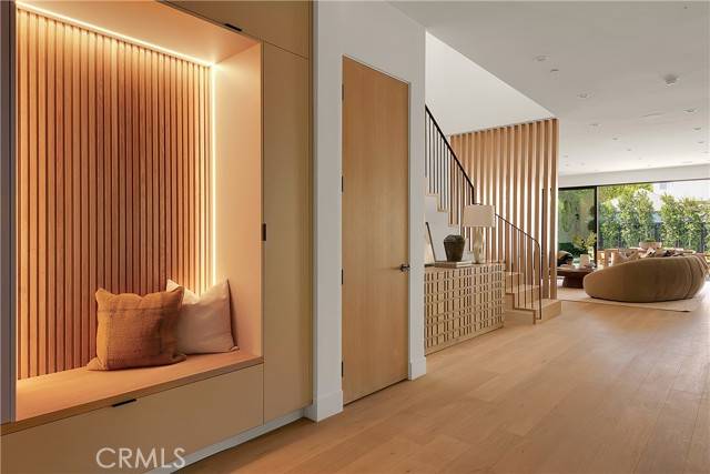 Sherman Oaks, CA 91423,4455 Katherine Avenue