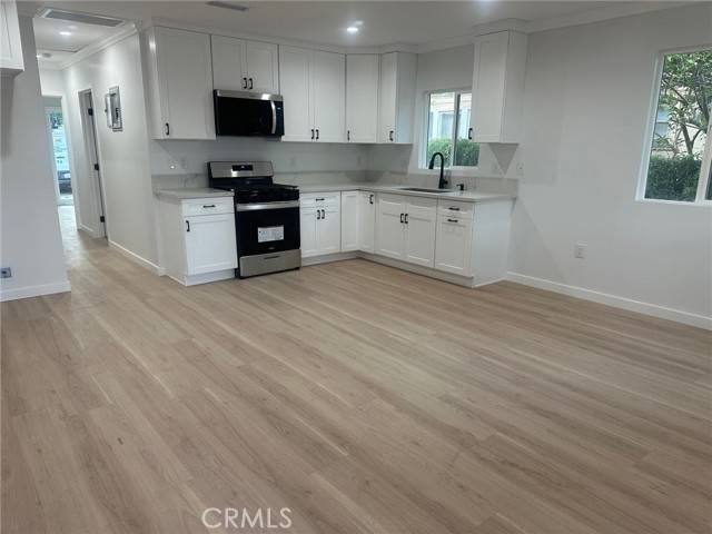San Fernando, CA 91340,617 S Brand Boulevard
