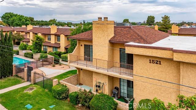 Lancaster, CA 93534,1521 W Avenue L #4