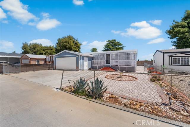 Lancaster, CA 93535,45465 25th #268