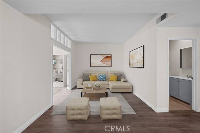West Hollywood, CA 90069,1228 N La Cienega Boulevard #105