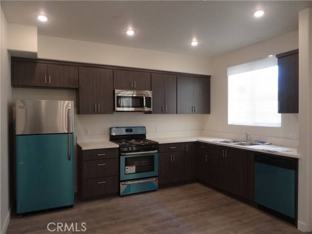 Van Nuys, CA 91401,14400 Friar Street #301