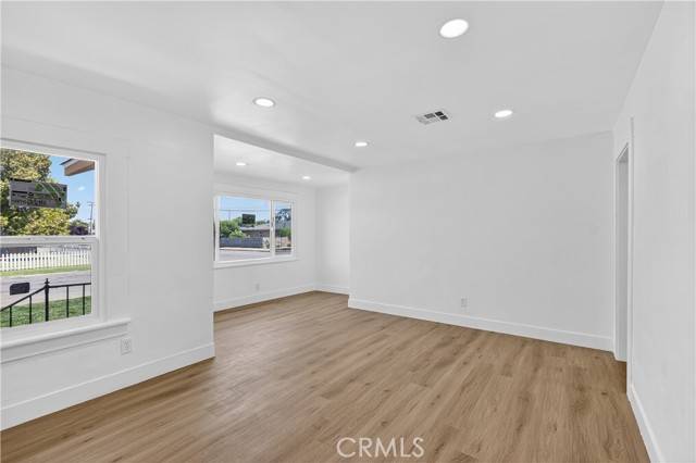 Bakersfield, CA 93304,401 Cypress Street