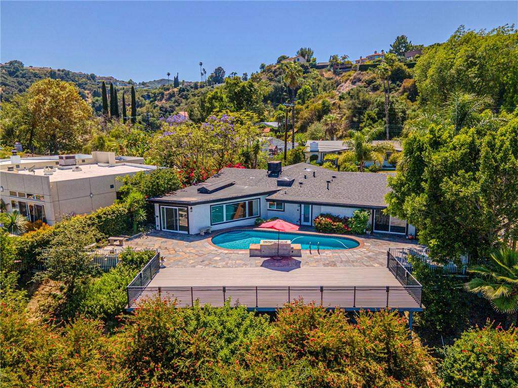 Encino, CA 91436,3650 Sapphire Drive