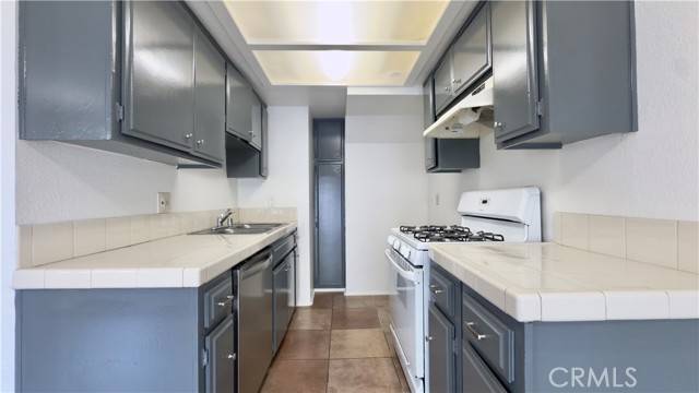 North Hills, CA 91343,9047 Langdon Avenue #28