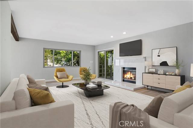 Sherman Oaks, CA 91403,15470 Longbow