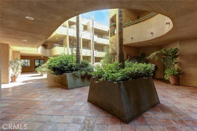 Studio City, CA 91604,12841 Bloomfield Street #103
