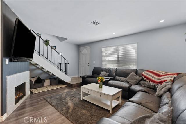 Saugus, CA 91350,22524 Paseo Terraza