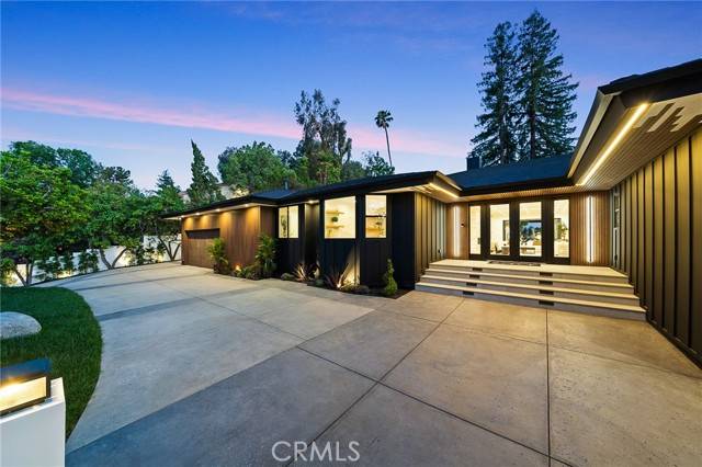 Woodland Hills, CA 91364,19750 Wells Drive