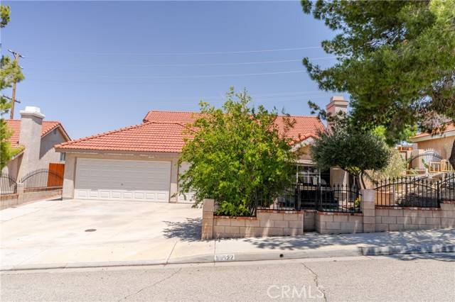 Palmdale, CA 93551,38522 Desert Flower Drive