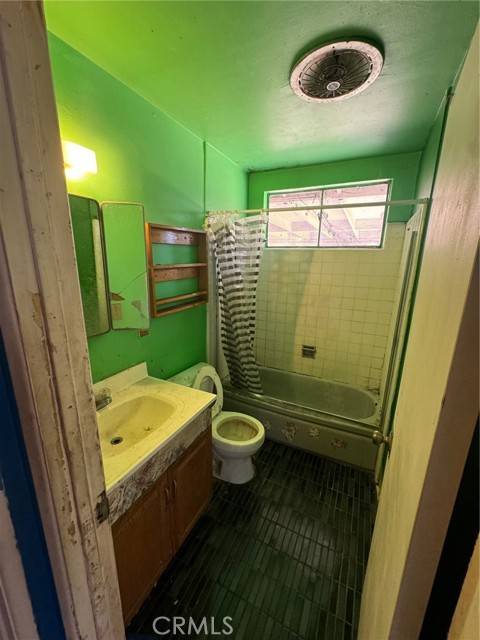 Granada Hills, CA 91344,11502 Valjean Avenue