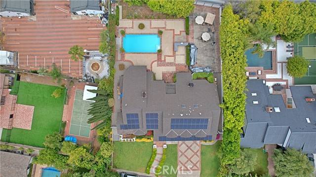 Encino, CA 91316,17437 Tarzana Street