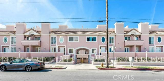 Tarzana, CA 91356,5923 Etiwanda Avenue #106
