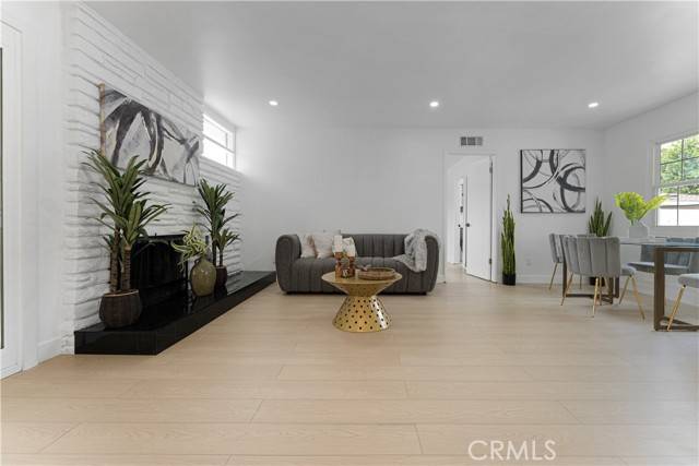 Granada Hills, CA 91344,17121 Simonds Street