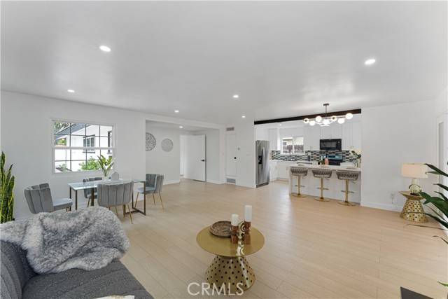 Granada Hills, CA 91344,17121 Simonds Street