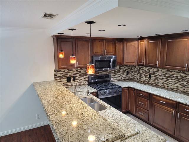 Mission Hills (san Fernando), CA 91345,11076 Sharp Avenue #C